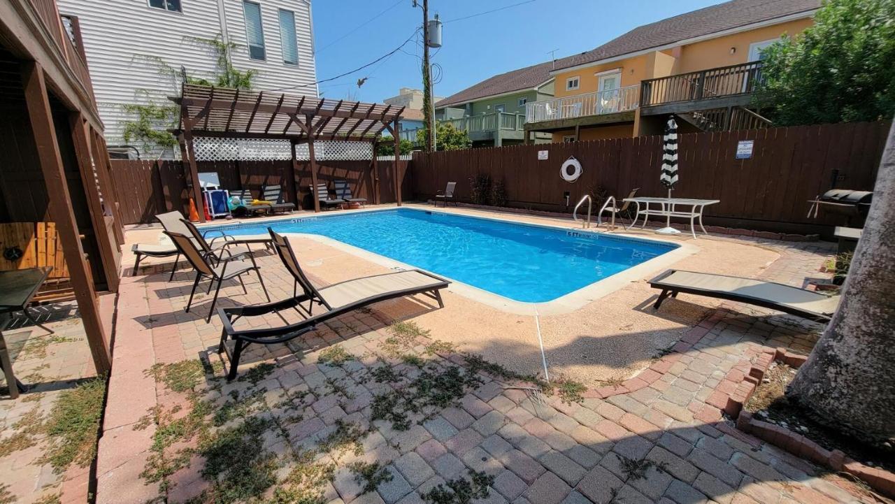 Cozy 2 Bedroom With Big Pool - Campeche Triplex Unit C Home South Padre Island Exterior foto